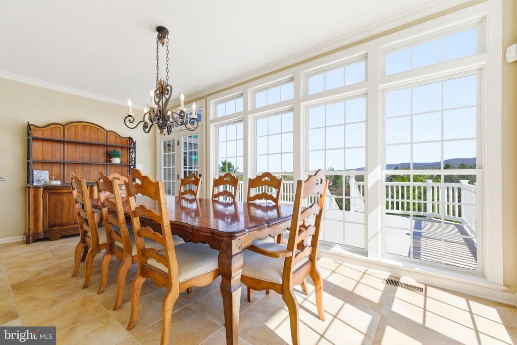 Image 25 of property listing at 5 STONE SPRINGS LN, Middletown, MD 21769