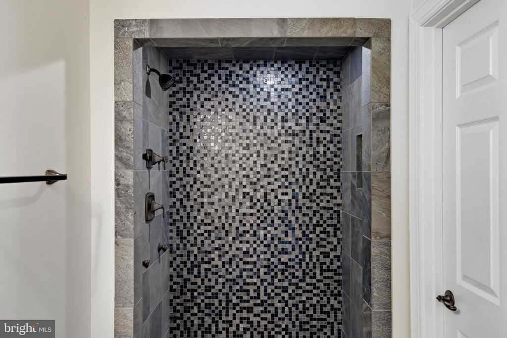 Image 61 of property listing at 5 STONE SPRINGS LN, Middletown, MD 21769