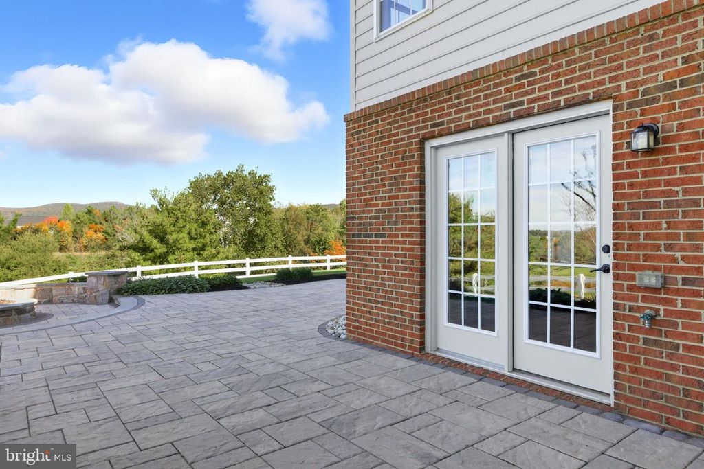 Image 62 of property listing at 5 STONE SPRINGS LN, Middletown, MD 21769