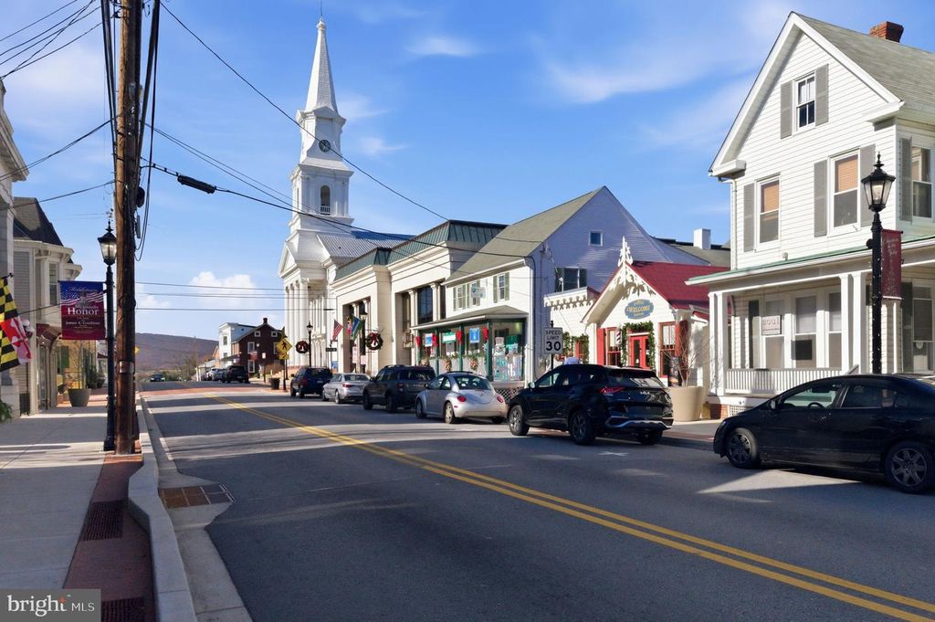 Image 87 of property listing at 5 STONE SPRINGS LN, Middletown, MD 21769