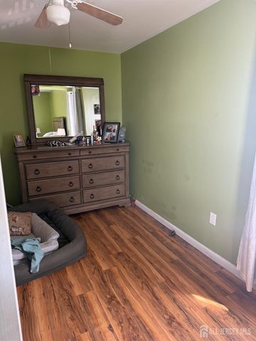 31 Edwin Street, Carteret, NJ 07008
