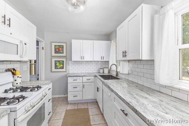 3543 30th Street, Grandville, MI 49418