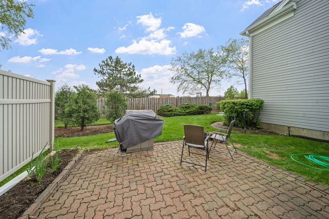 4825 Turnberry Drive, Hoffman Estates, IL 60010