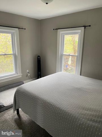 365 SPRINGVALE RD, Red Lion, PA 17356