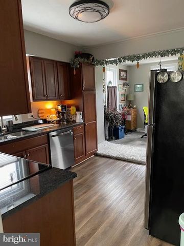 365 SPRINGVALE RD, Red Lion, PA 17356