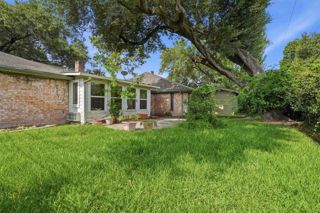 4418 Wigton Drive, Houston, TX 77096