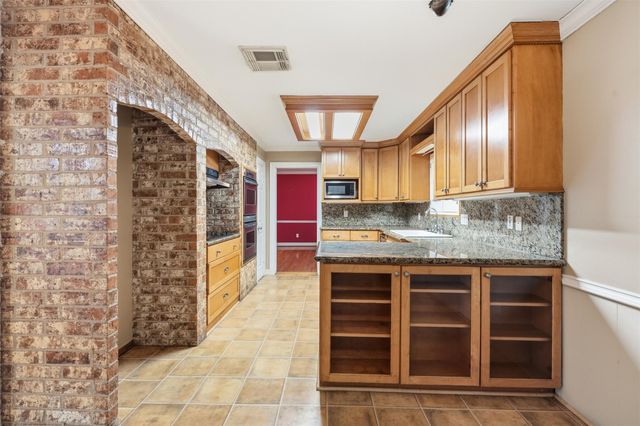 4418 Wigton Drive, Houston, TX 77096