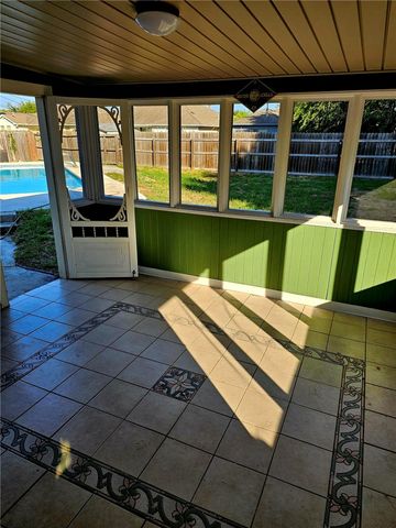 2313 Retta Dr, Corpus Christi, TX 78418