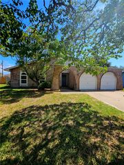 2313 Retta Dr, Corpus Christi, TX 78418