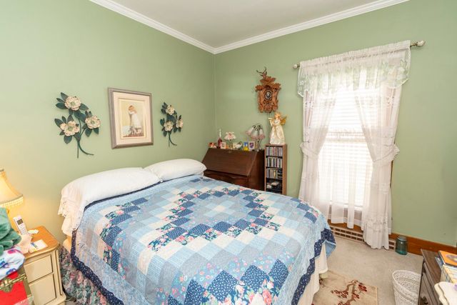 114 W Battell Street, Mishawaka, IN 46545
