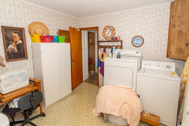 114 W Battell Street, Mishawaka, IN 46545