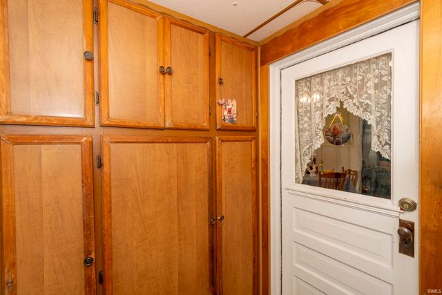 114 W Battell Street, Mishawaka, IN 46545