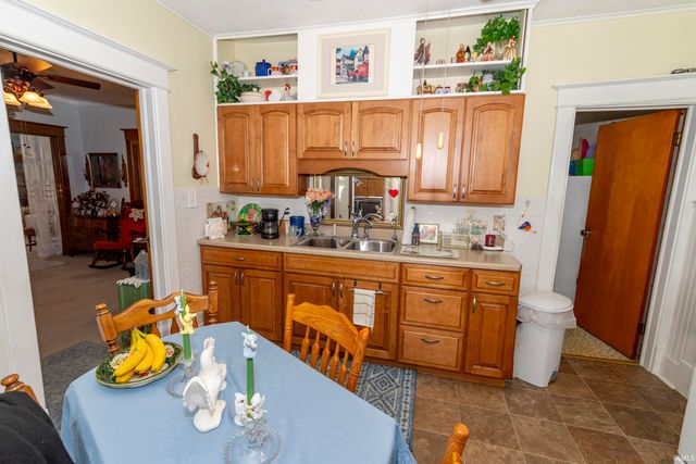 114 W Battell Street, Mishawaka, IN 46545