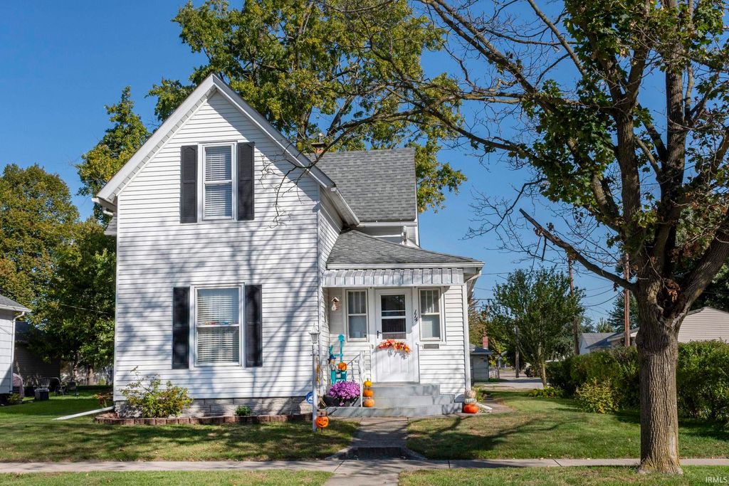 114 W Battell Street, Mishawaka, IN 46545