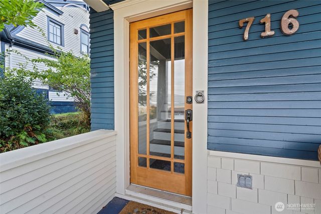 716 First Street W, South Bend, WA 98586