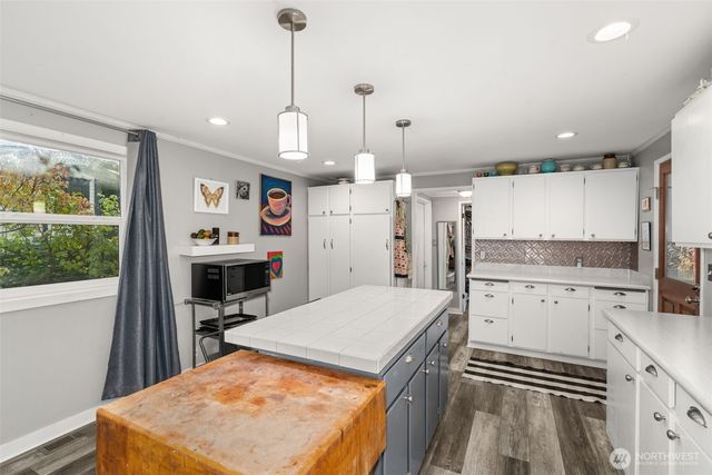 716 First Street W, South Bend, WA 98586