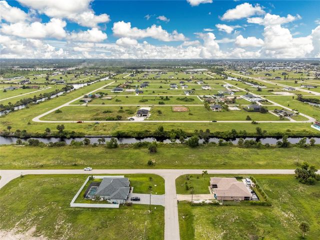 3902 NW 41ST LANE, Cape Coral, FL 33993