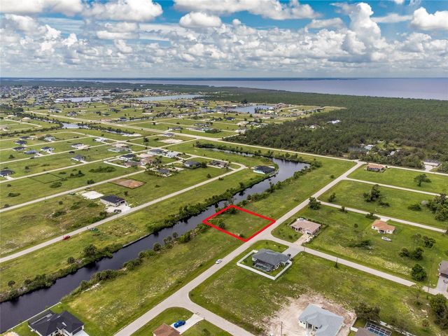 3902 NW 41ST LANE, Cape Coral, FL 33993
