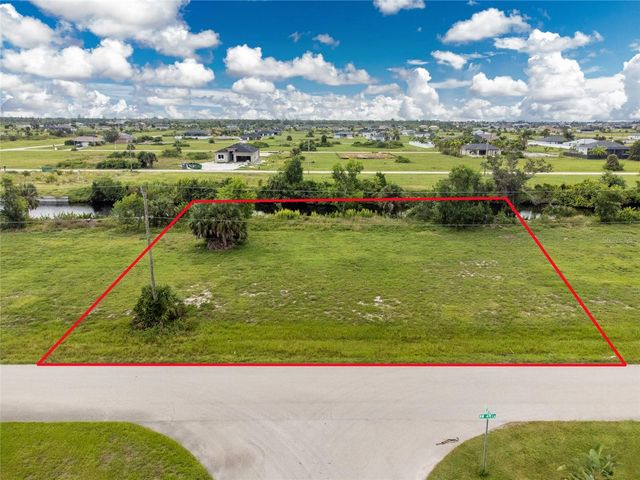 3902 NW 41ST LANE, Cape Coral, FL 33993
