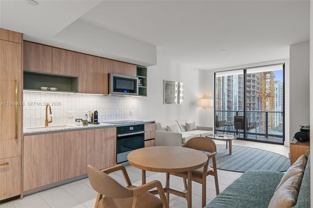 159 NE 6th St 2804, Miami, FL 33132