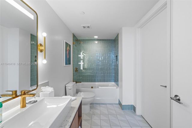 159 NE 6th St 2804, Miami, FL 33132