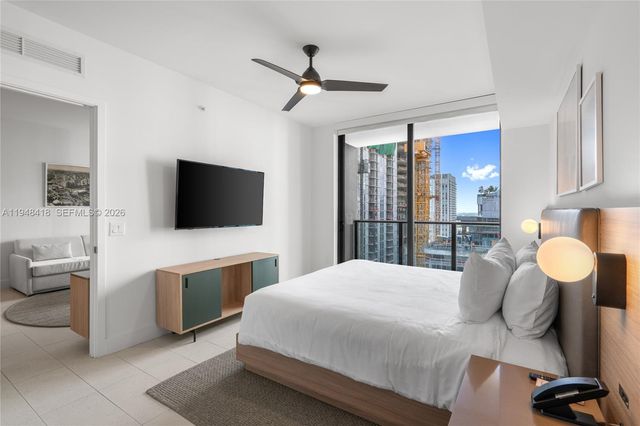 159 NE 6th St 2804, Miami, FL 33132