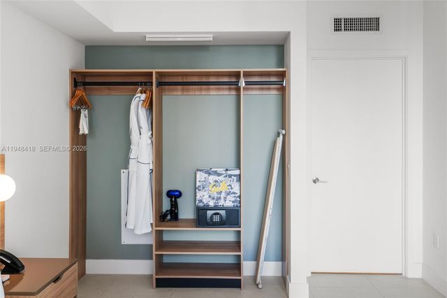 159 NE 6th St 2804, Miami, FL 33132