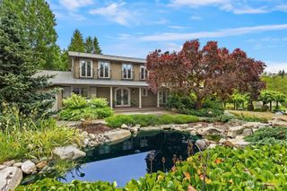 7195 NE High School Road, Bainbridge Island, WA 98110