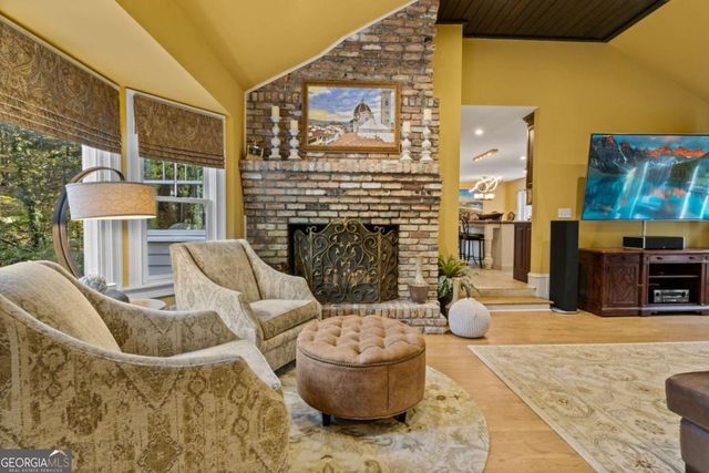 1532 Huntingdon Trail, Atlanta, GA 30350