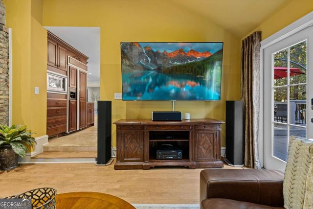 1532 Huntingdon Trail, Atlanta, GA 30350