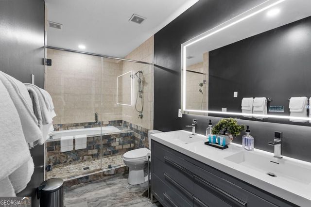 229 Peters Street SW 4, Atlanta, GA 30313