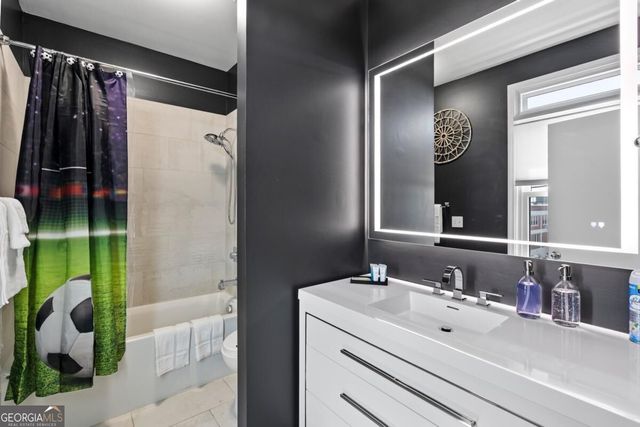 229 Peters Street SW 4, Atlanta, GA 30313