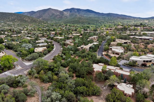 125 Cantera Circle, Santa Fe, NM 87501