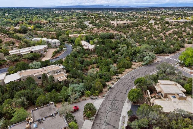 125 Cantera Circle, Santa Fe, NM 87501