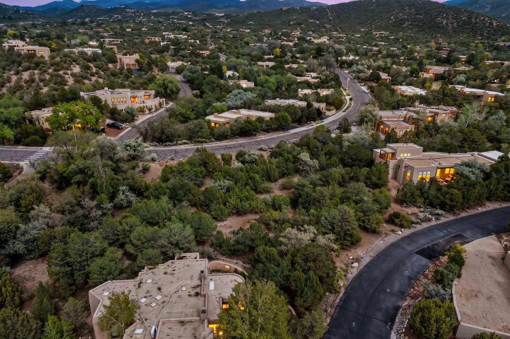 125 Cantera Circle, Santa Fe, NM 87501