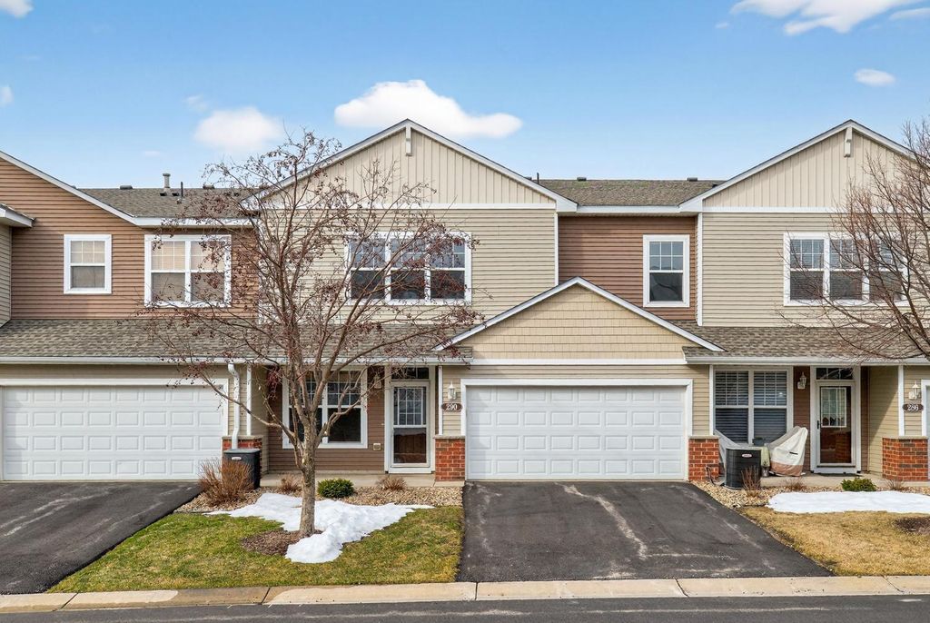 290 Emory Lane SE, Rochester, MN 55904