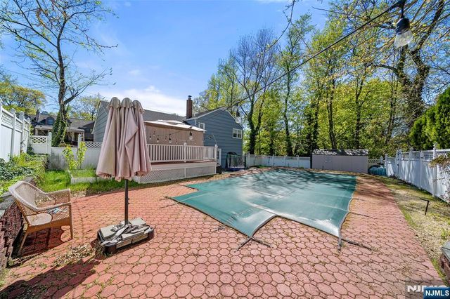 20 Blish Place, Dumont, NJ 07628