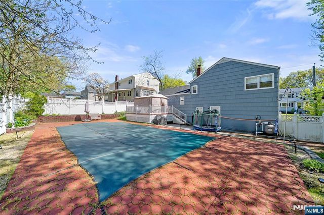 20 Blish Place, Dumont, NJ 07628