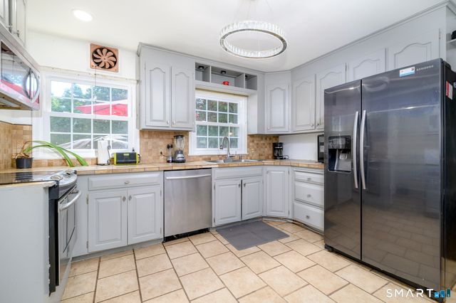 260 Parker Avenue, Meriden, CT 06450