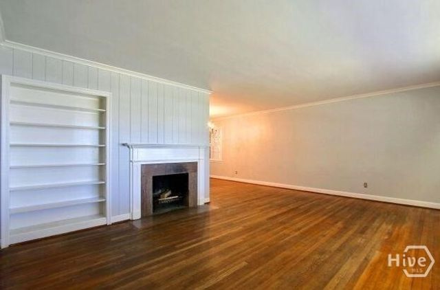 21 Columbus Drive, Savannah, GA 31405