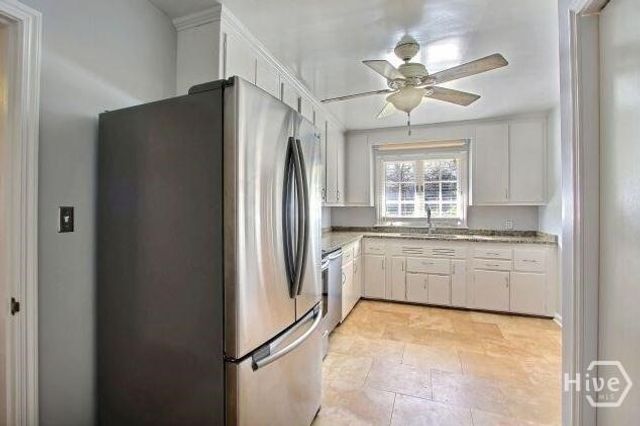 21 Columbus Drive, Savannah, GA 31405