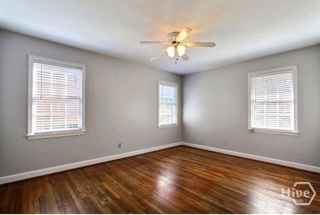 21 Columbus Drive, Savannah, GA 31405