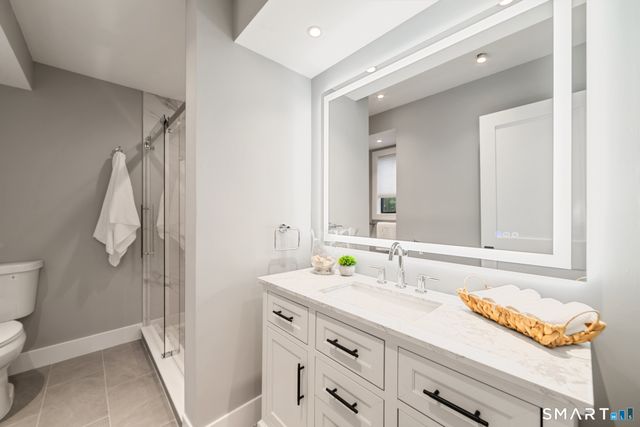 89 South Trail A, Stratford, CT 06614