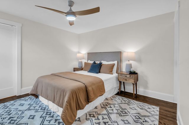 1000 W McKennie Ave, Nashville, TN 37206