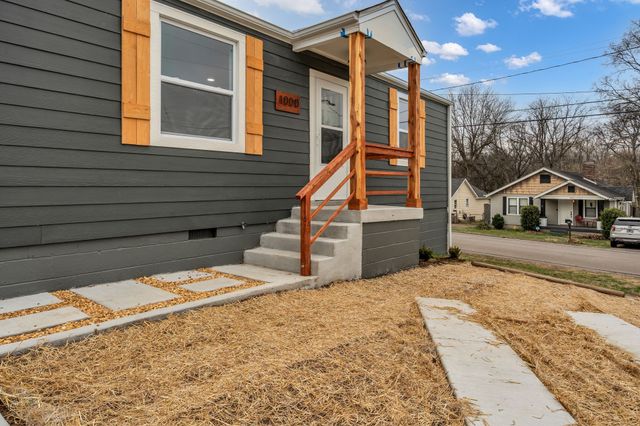 1000 W McKennie Ave, Nashville, TN 37206