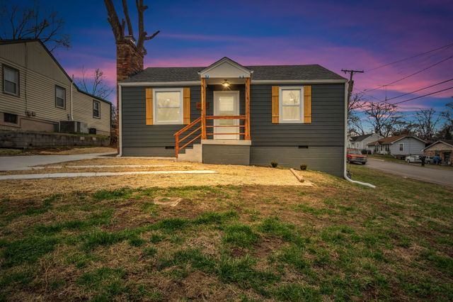 1000 W McKennie Ave, Nashville, TN 37206