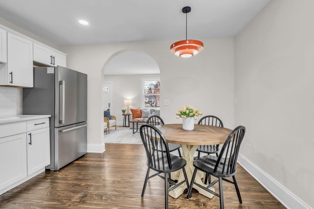 1000 W McKennie Ave, Nashville, TN 37206