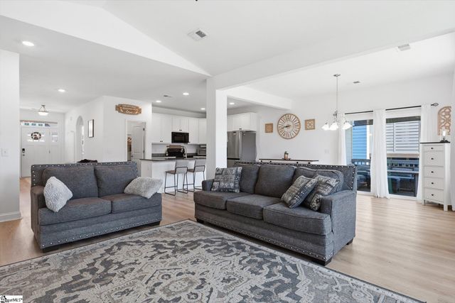 215 Daystrom Drive, Greer, SC 29651