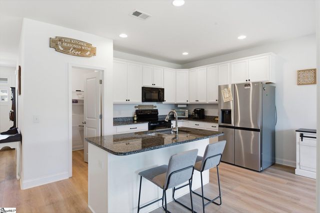 215 Daystrom Drive, Greer, SC 29651