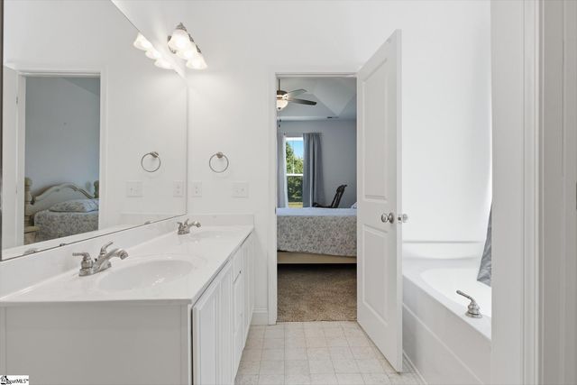 215 Daystrom Drive, Greer, SC 29651